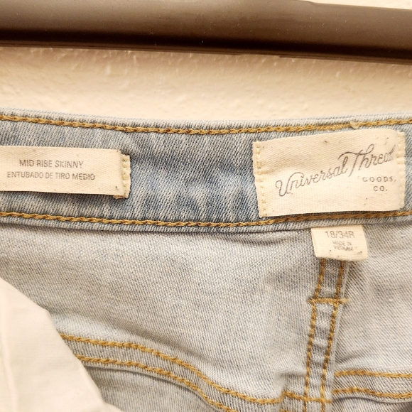 Universal Thread Size 18  jeans - Picture 3 of 3